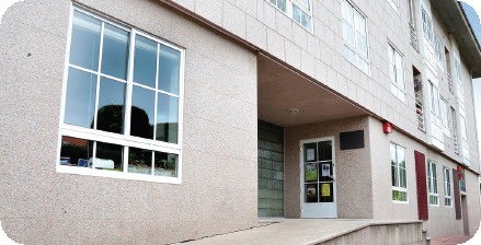 Imagen Biblioteca Manuel María. Oleiros