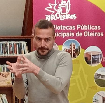 Imagen Hora do conto con Ramiro Neira (a partir de 5 anos)