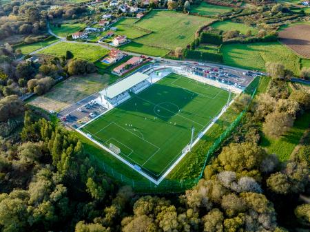 Imaxe Todo listo no campo A Marola para as finais da Copa Deputación este domingo