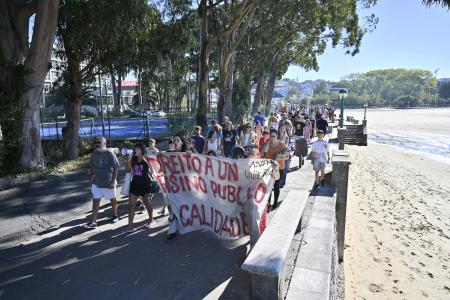 Imaxe O Goberno municipal reúnese coas ANPA dos colexios Valle Inclán e Juana...