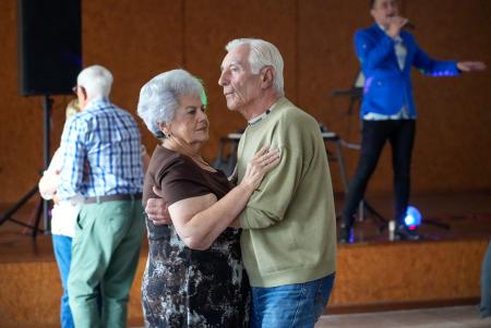 Imagen Baile para maiores con Carlos Manteiga, este sábado na Casa do pobo de...