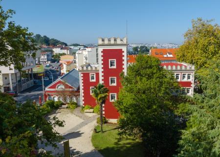 Imaxe O Concello investirá 200.000 euros na reparación das cubertas das Torres...