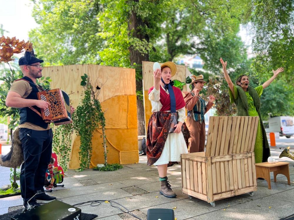 Imagen Bosque, de Mamá Cabra e Aurora Artes Escénicas o sábado no auditorio Gabriel García Márquez