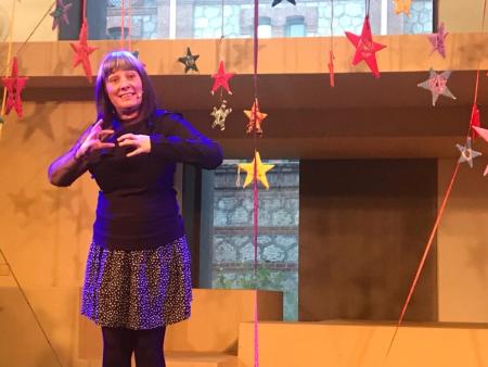 Imagen A Hora do Conto con Charo Pita na biblioteca de Oleiros (crianzas a...