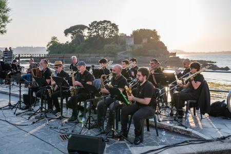 Imaxe Concerto da Big Band da Escola Municipal de Música o venres no Parque...
