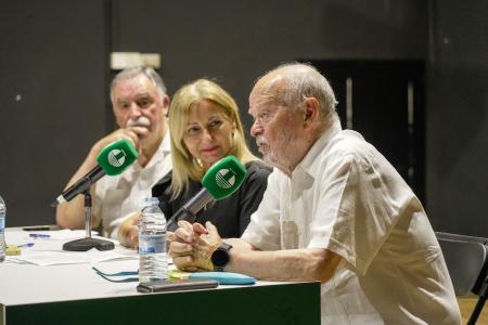 Imaxe O maxistrado Martín Pallín enche o teatro das Torres e dá unha lección...
