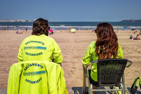 Imaxe Comeza o servizo de salvamento e socorrismo nas praias de Oleiros