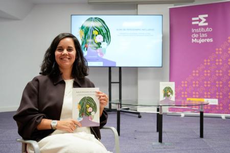 Imaxe A xornalista Lucía Quiroga presenta o luns 29 en Casa Charry a súa “Guía...