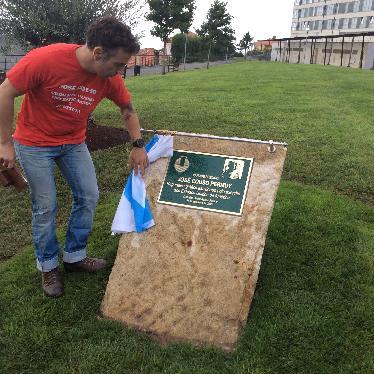 Imagen Oleiros reivindica a memoria de José Couso coa inauguración dun parque público co seu nome