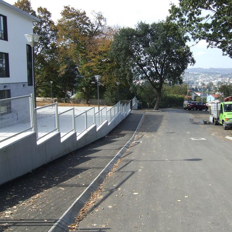 Imagen O Concello, a petición da ANPA, modifica o sentido de circulación no vial de acceso ao Colexio de Nós