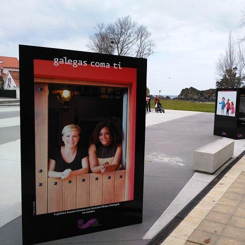 Imagen A praza de Esther Pita acolle unha exposición contra o racismo