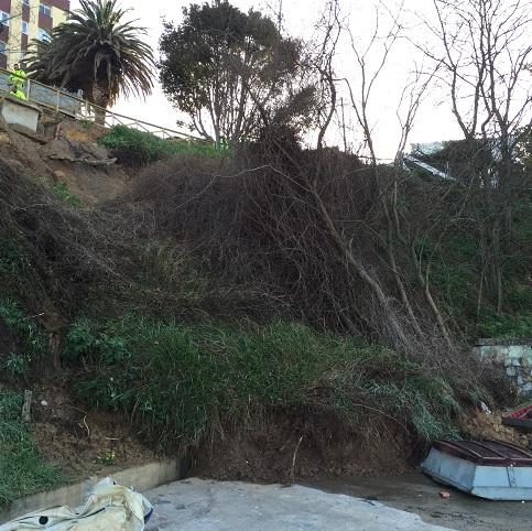Imagen O Concello levaba semanas alertando a Portos de Galicia dos riscos de desprendemento no porto de Santa Cruz