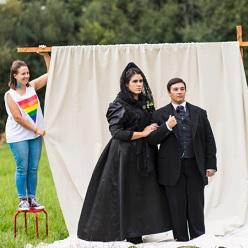 Imagen A obra de teatro Elisa e Marcela represéntase o sábado no auditorio de Mera