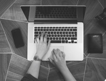 Imagen O luns abre o prazo de inscrición para os cursos de alfabetización dixital para maiores