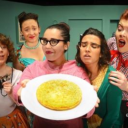 Imagen A obra de teatro Cinco mulleres que comen tortilla represéntase o sábado no auditorio de Mera