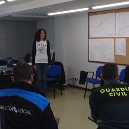Imagen Policía Local, Garda Civil e Servizos Sociais reciben  unha formación conxunta en materia de violencia de xénero