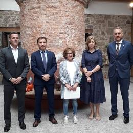 Imagen O Concello de Oleiros asina un convenio de colaboración cultural con Abanca e Afundación