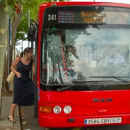 Imagen O bus urbano 1-A recolleu 31.580 viaxeiros na parada de Santa Cristina