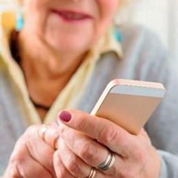 Imagen O luns abre o prazo de inscrición para un novo curso de tablets e móbiles para maiores de 60 anos