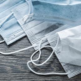 Imagen O Concello segue a repartir mascarillas entre as persoas que teñen que saír dos seus domicilios