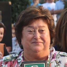 Imagen O Concello e as entidades sociais de Oleiros solicitan a medalla Emilia Pardo Bazán para Esther Pita