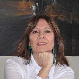 Imagen Cecilia Monllor presenta a súa obra Nunca te hagas librero nas Torres de Santa Cruz