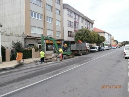 Imagen Instalación de unha arqueta de acceso a rede pluviais en rúa Viñas de Babilonia.