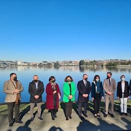 Imagen O alcalde solicita á ministra de Transición Ecolóxica a recuperación da area para a praia de Santa Cruz