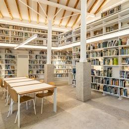 Imagen Inaugurada a biblioteca medio ambiental máis importante de Galicia no Pazo de Lóngora